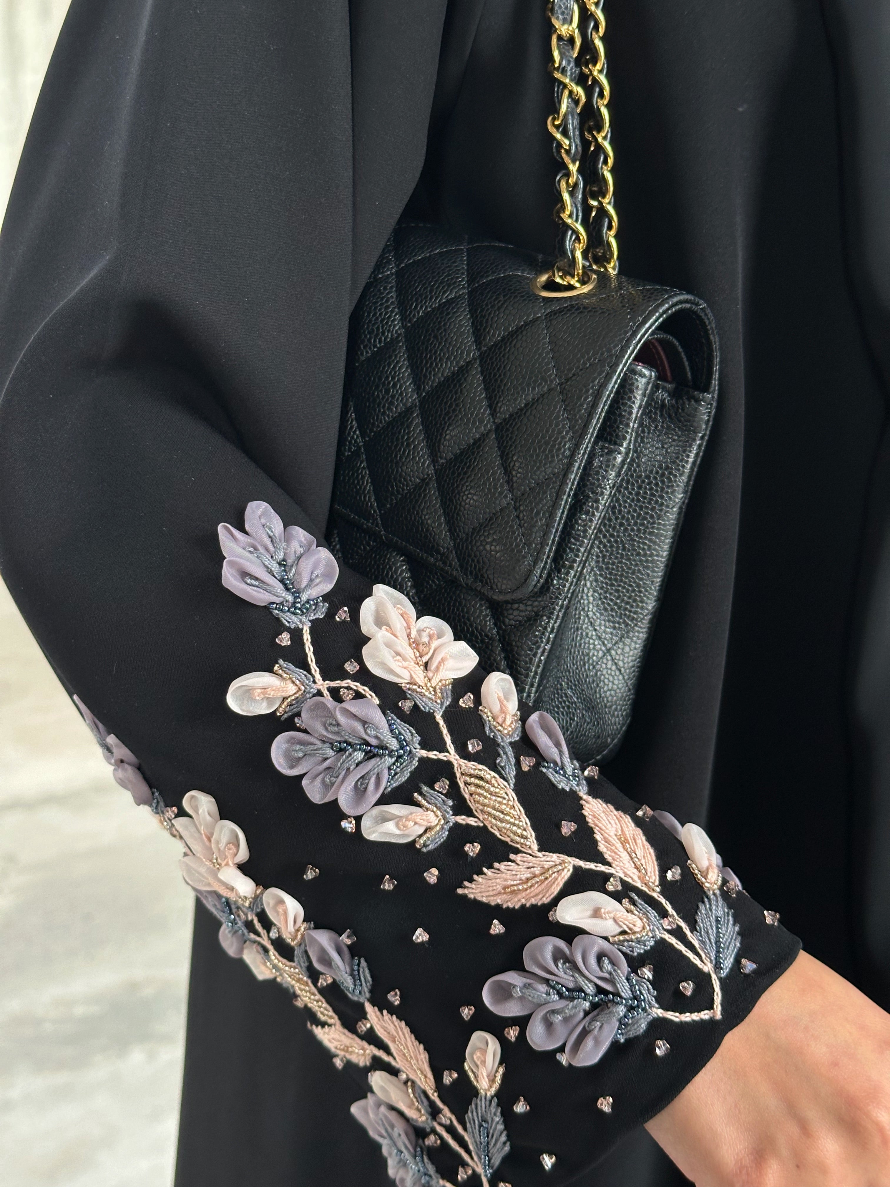 ELEGANT BLACK ABAYA #573