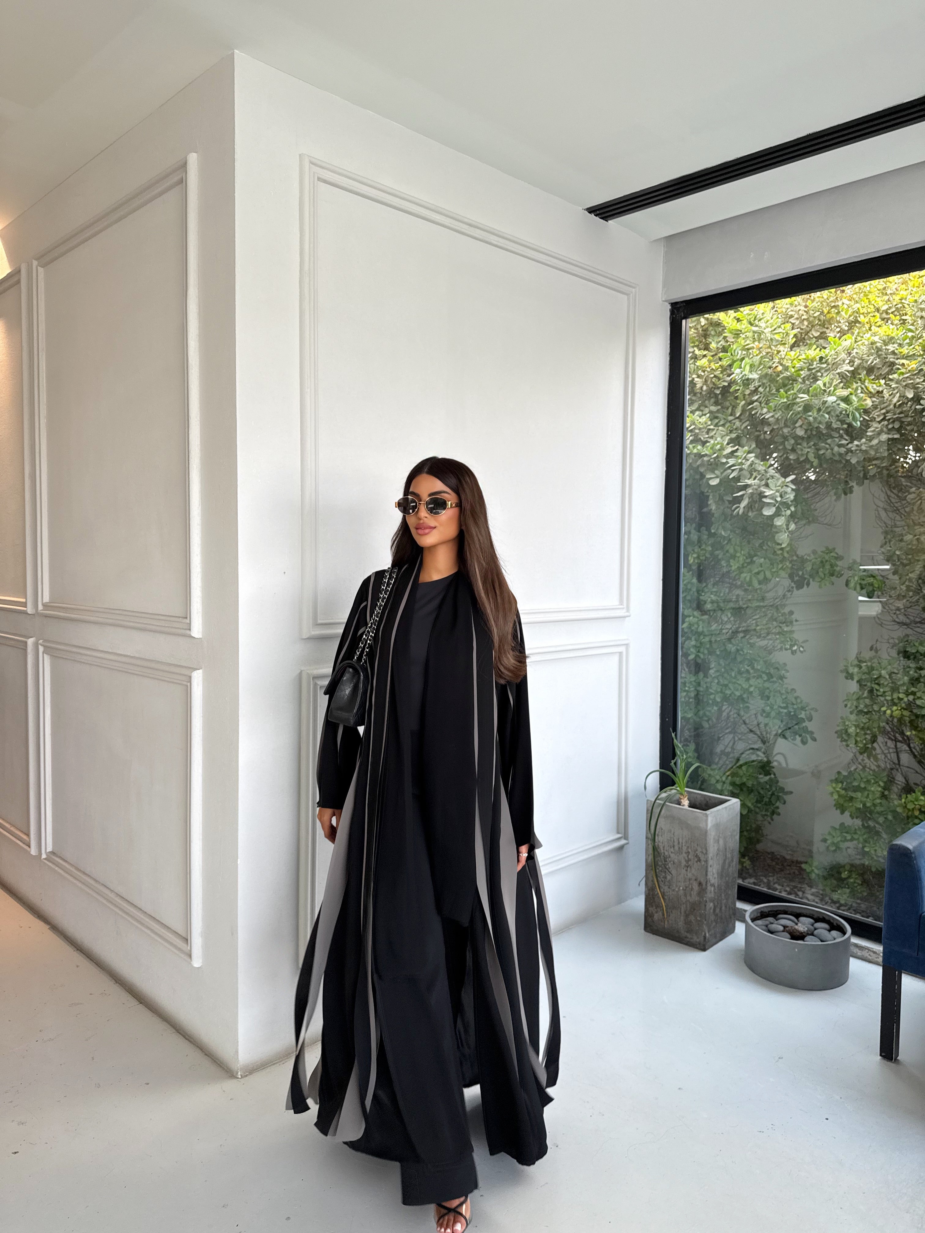MONOCHROME MOTION ABAYA #654