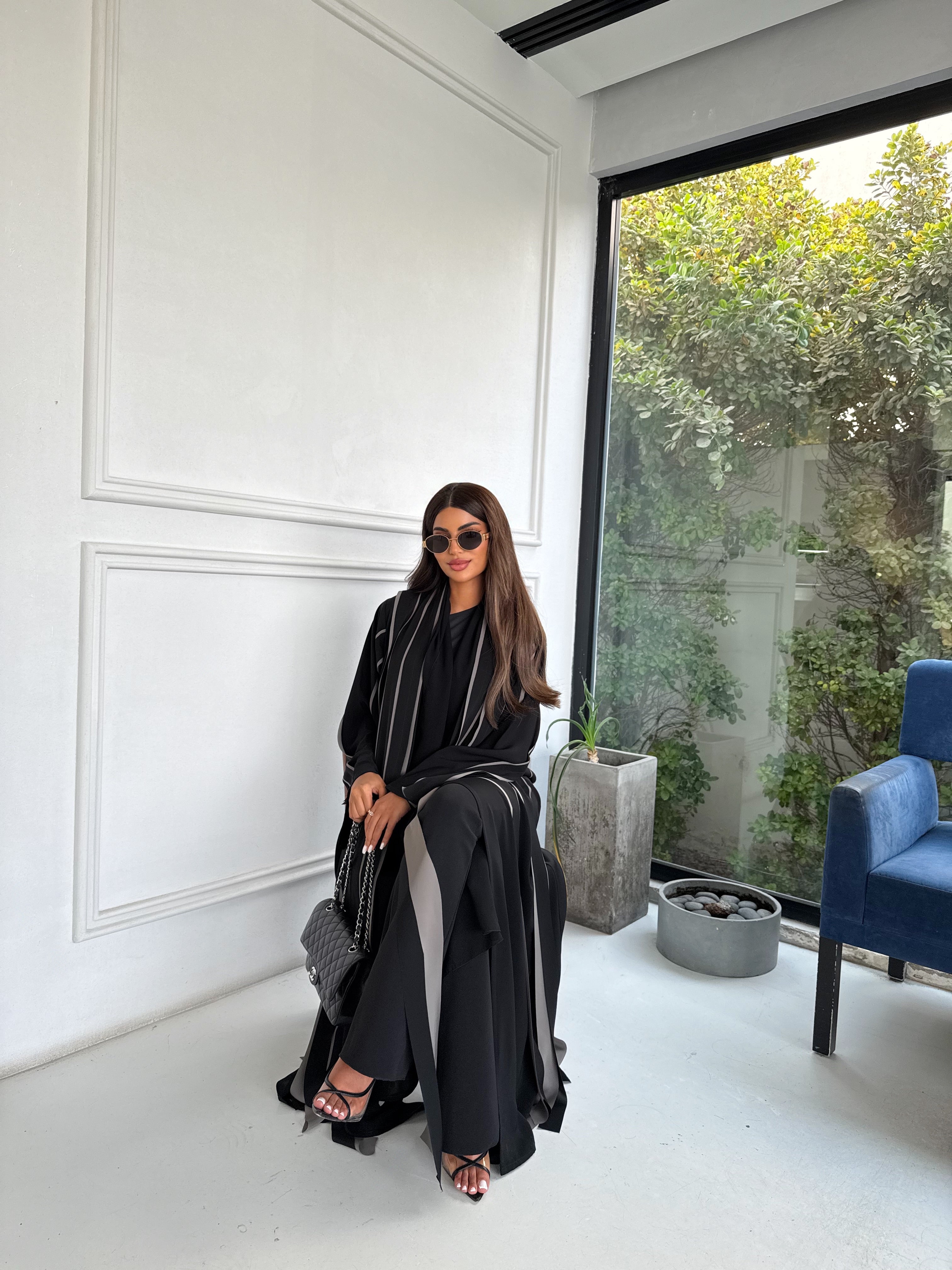 MONOCHROME MOTION ABAYA #654