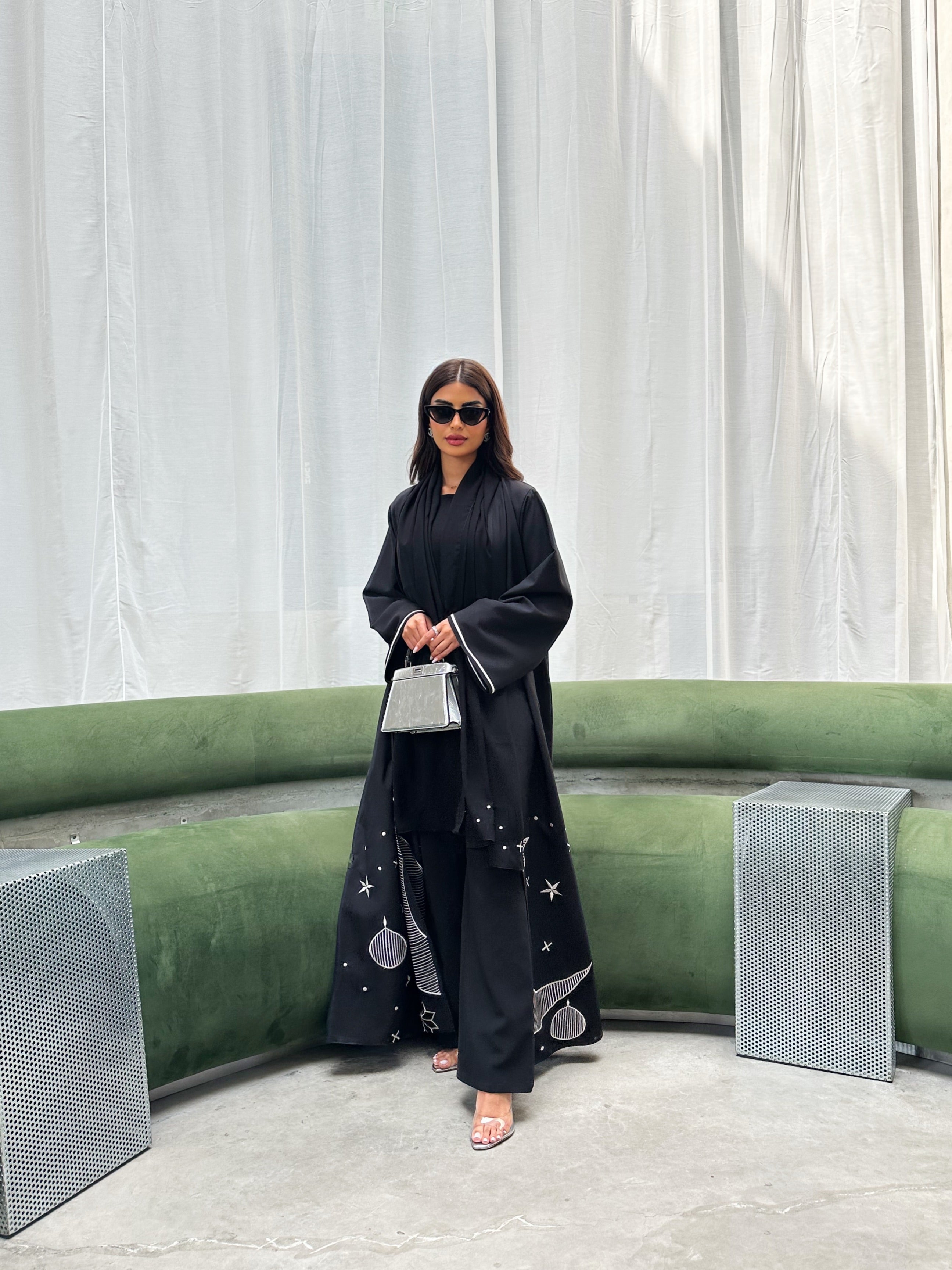 SILVER RAMDAN ABAYA #567