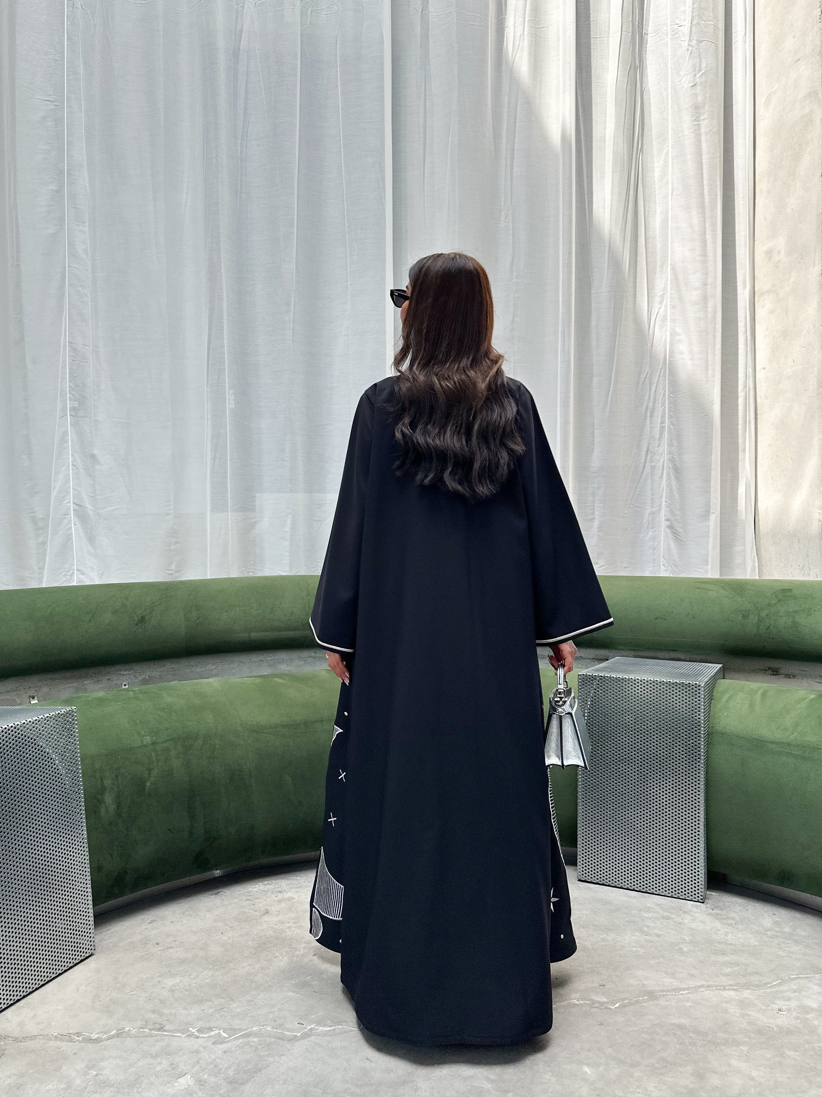 SILVER RAMDAN ABAYA #567