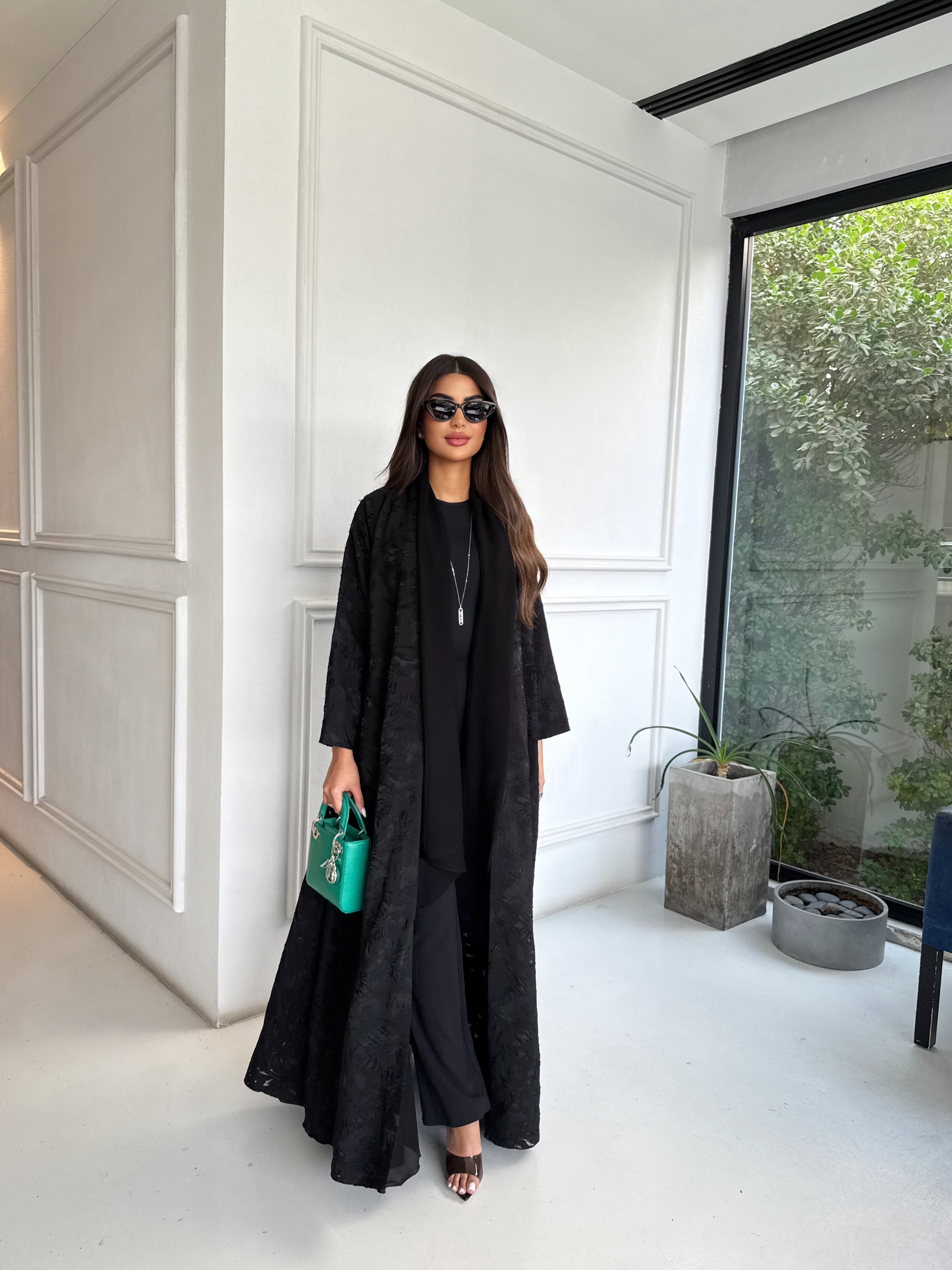 OBSIDIAN BLOOM ABAYA #671