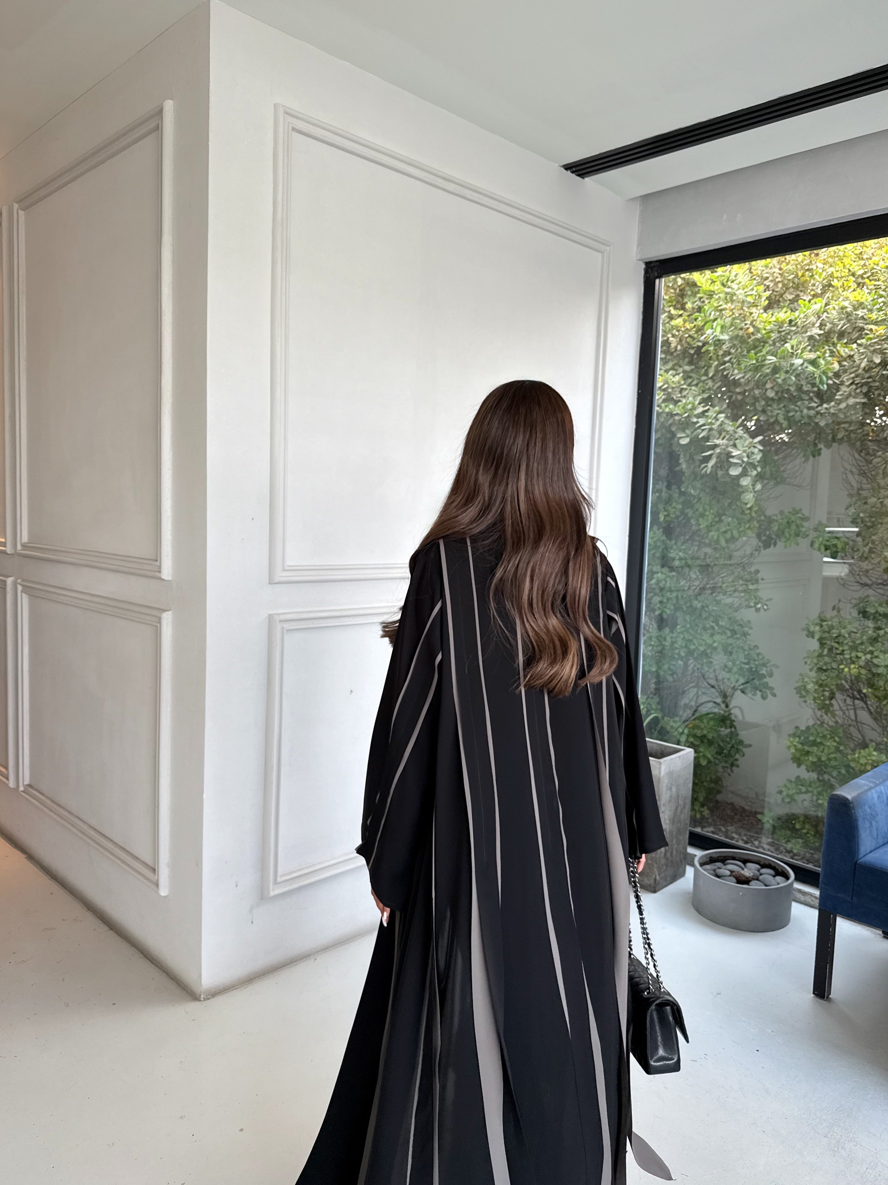 MONOCHROME MOTION ABAYA #654