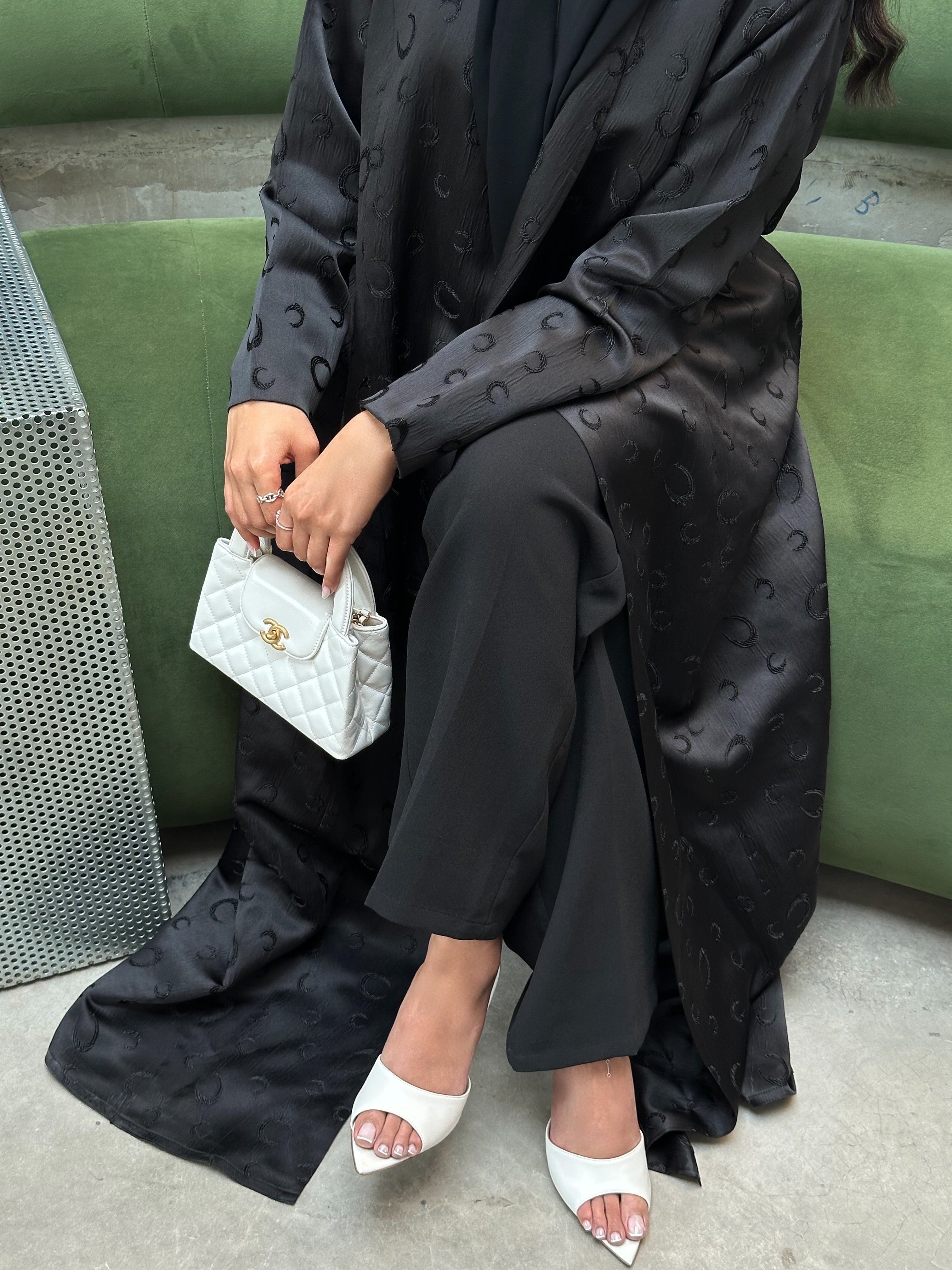 CRESCENT MOON BLACK ABAYA #564