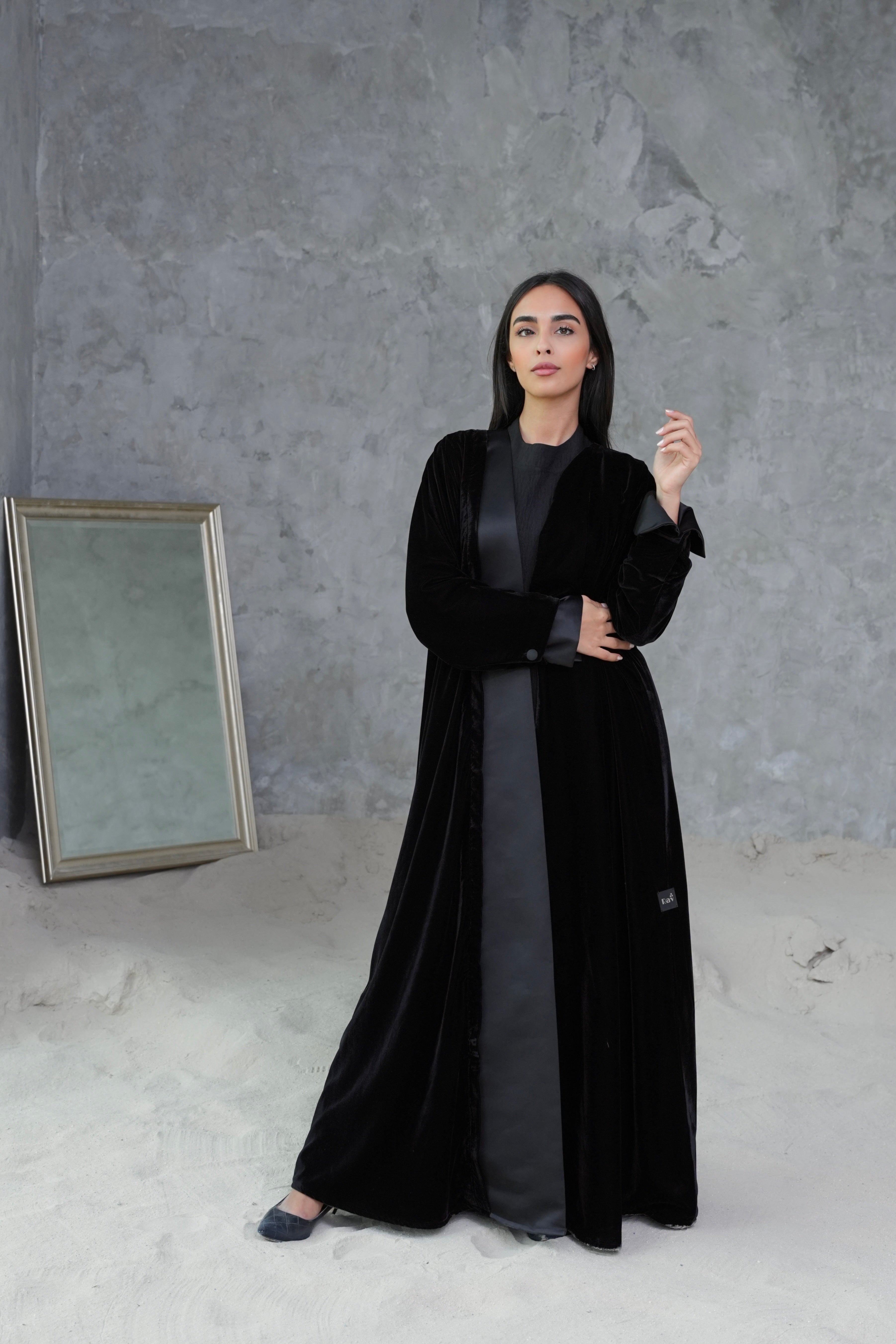 FANCY VELVET BLACK ABAYA #380
